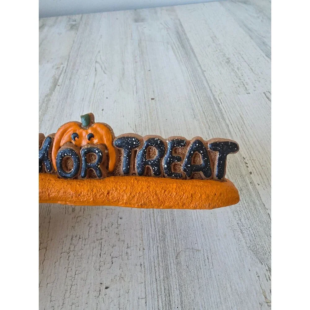 Vintage trick or treat sign Halloween pumpkin jack-o'-lantern village decor stat